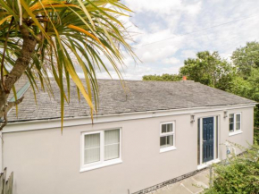 2 Hyfield, Antony